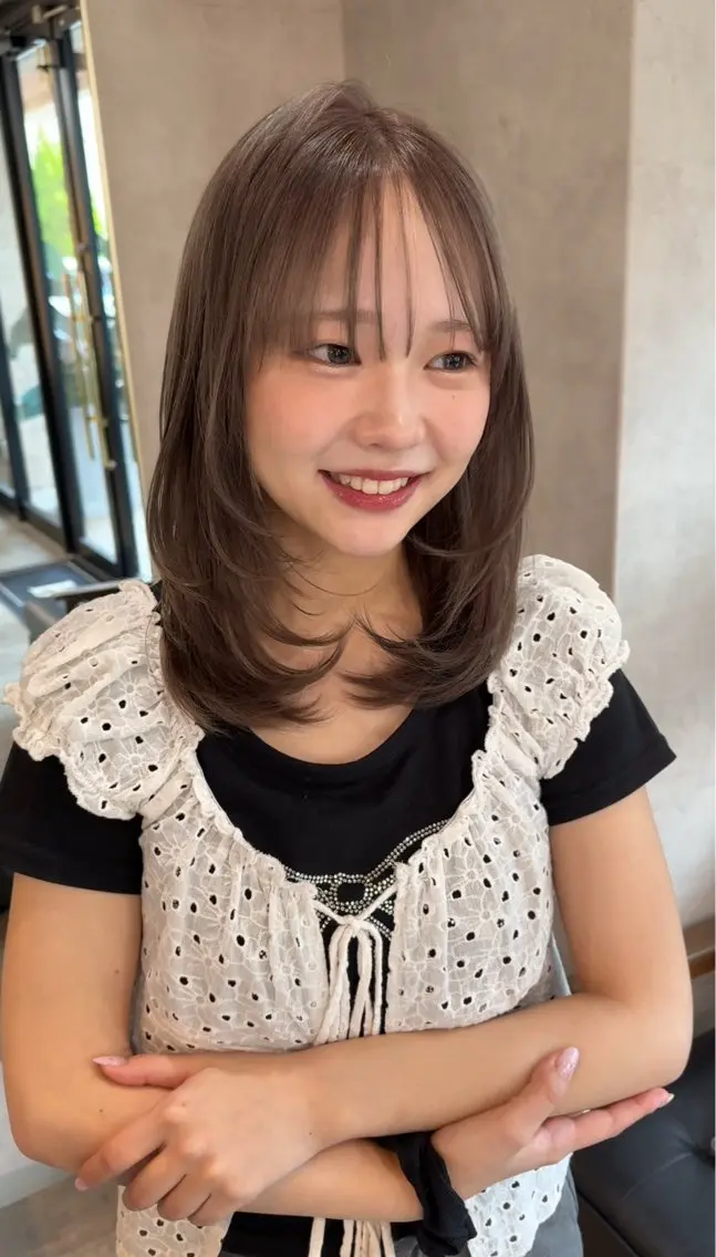 セミロング 顔まわりレイヤー 顔周りカット レイヤーカット カット トリートメント RIENS aura / ayu ♡のヘアスタイル