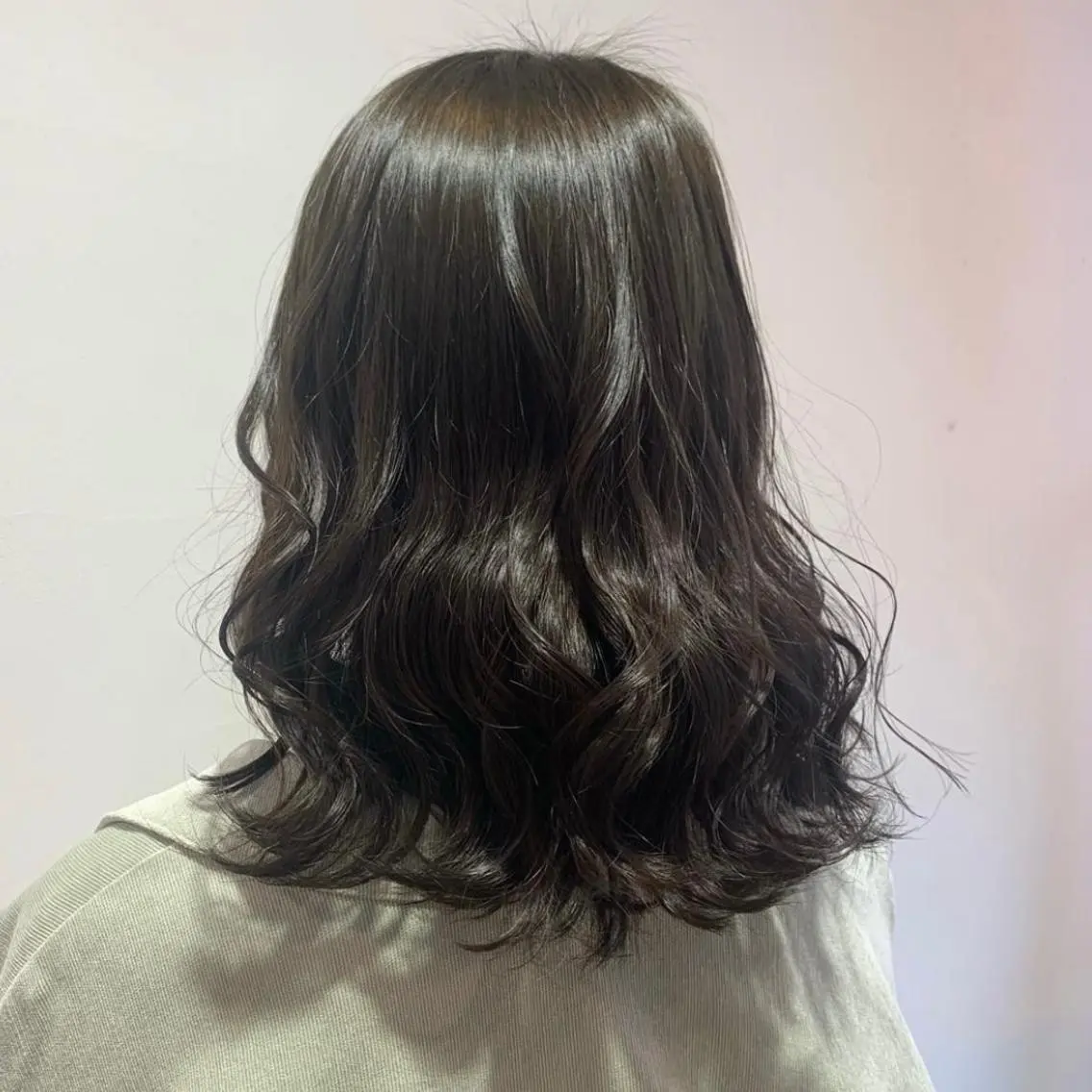 ミディアム カラー カット ヘアカラー トリートメント 酒井 里穂のヘアスタイル