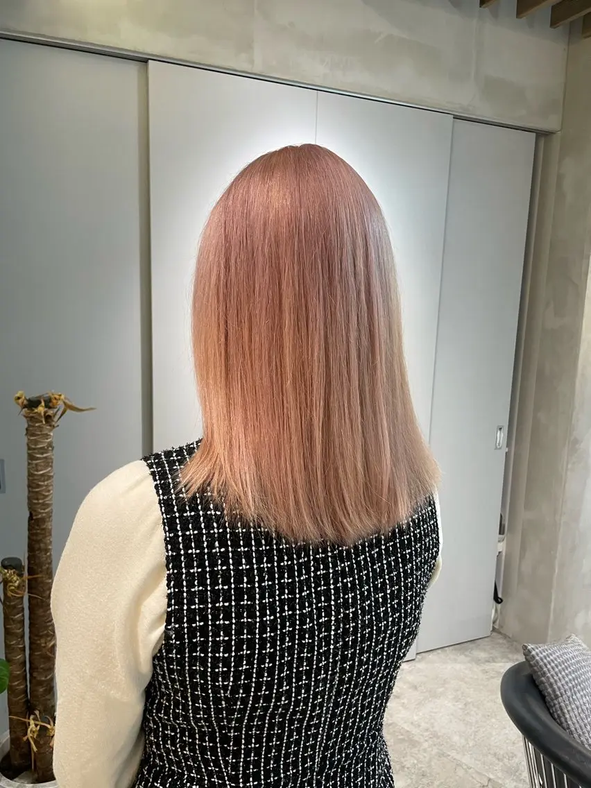 セミロング カラー カット ヘアカラー トリートメント ハイトーン/透明感 yuinaのヘアスタイル