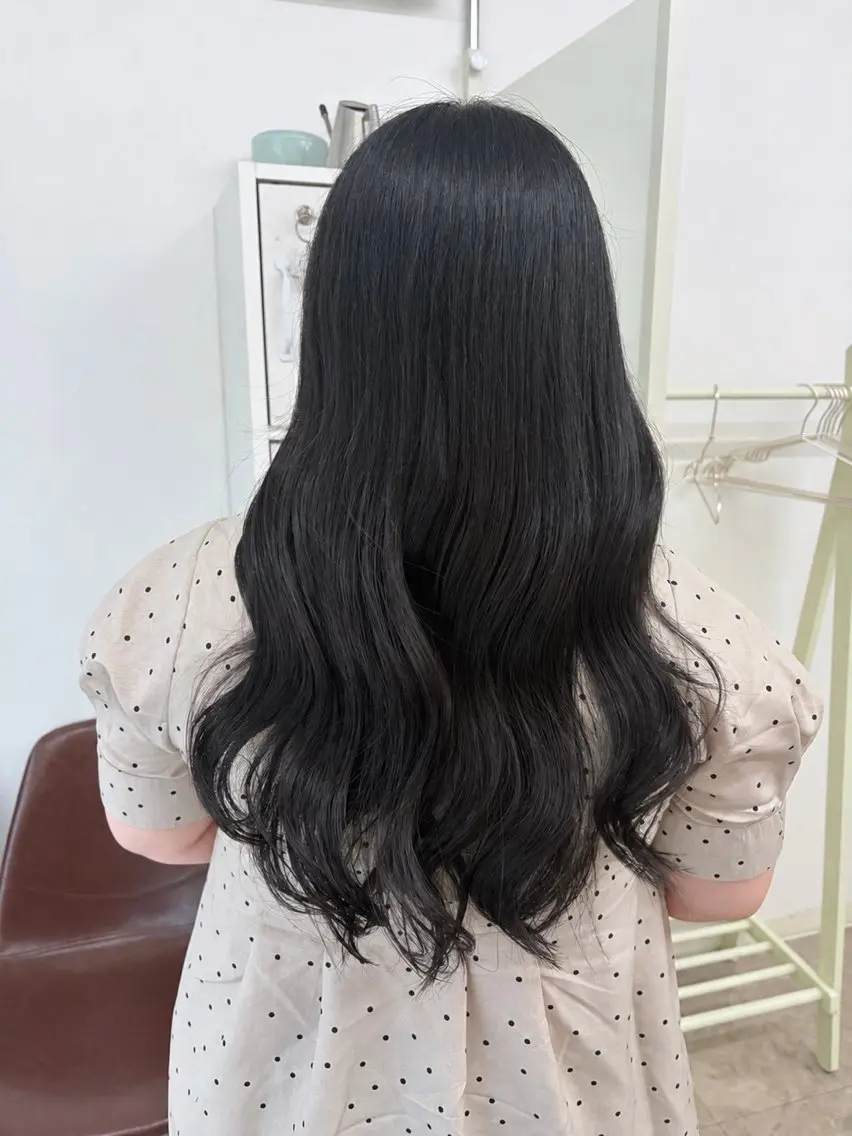 ロング 女性専門サロン luna【moka】のヘアスタイル