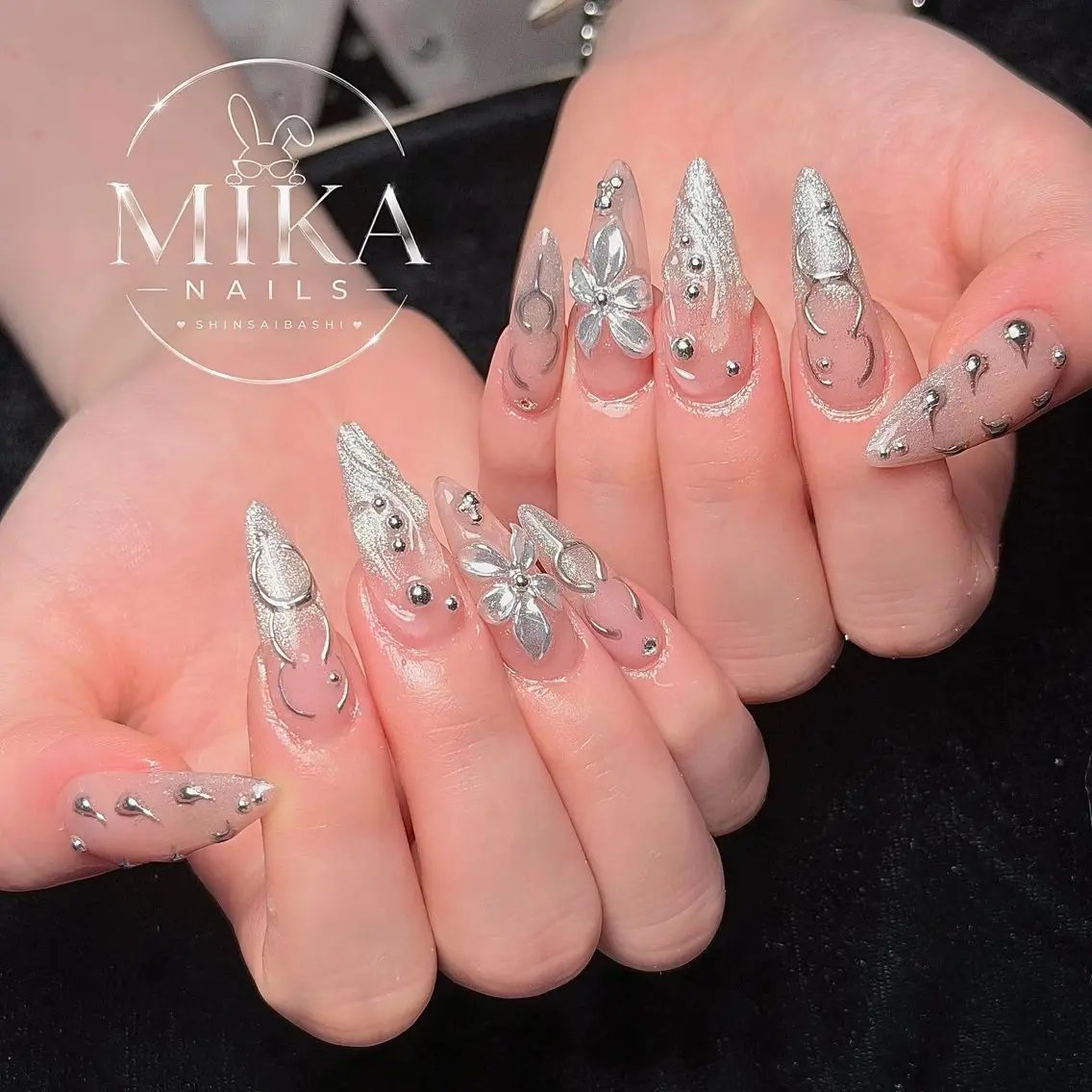 ネイル アートネイル チークネイル ドット フットネイル フレンチネイル ハンドネイル 🌱Rina☘️ Mikaのネイルデザイン