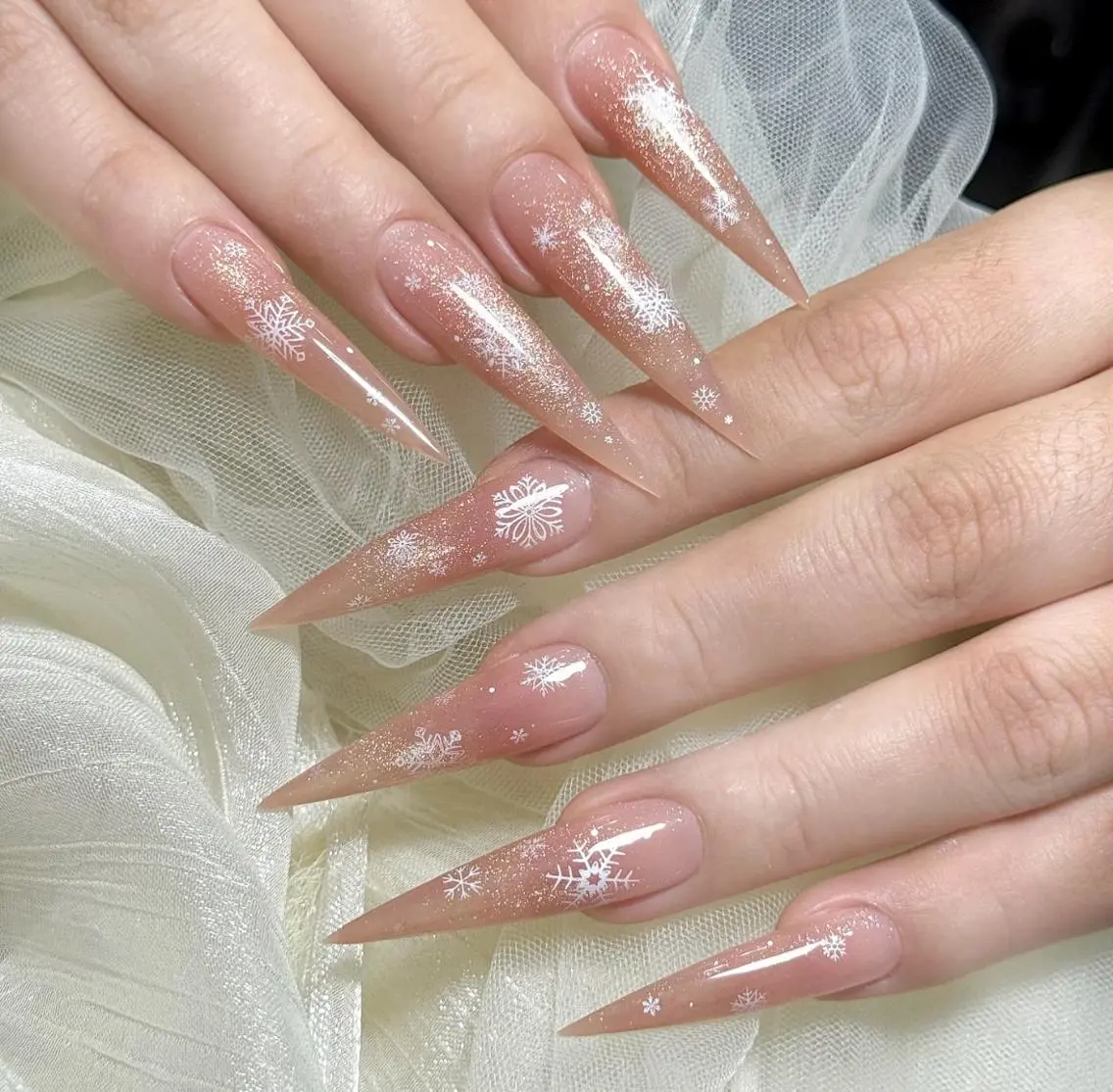 ネイル ハンドネイル Pure&Rich Nailのネイルデザイン