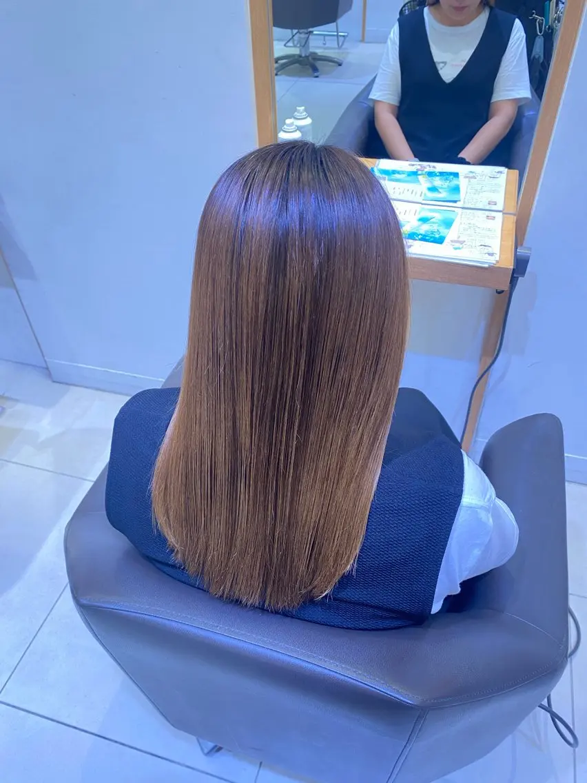 ミディアム パーマ 縮毛矯正 トリートメント 💎ツヤ髪ストレート カラー💎かのんのヘアスタイル