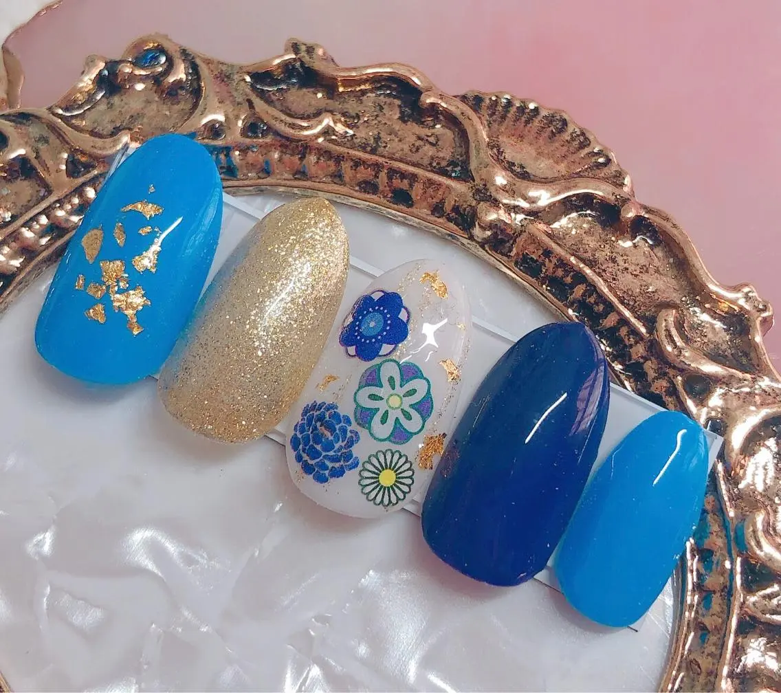 ネイル ハンドネイル CROWN プライベートサロンのネイルデザイン