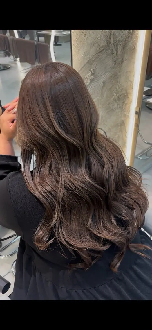 カラー 透明感カラー 富永 愛梨のヘアスタイル