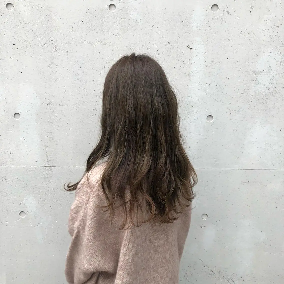 ロング カラー ベージュカラー カット ヘアカラー トリートメント 酸性縮毛矯正🧴韓国 レイヤー/髪質改善のヘアスタイル