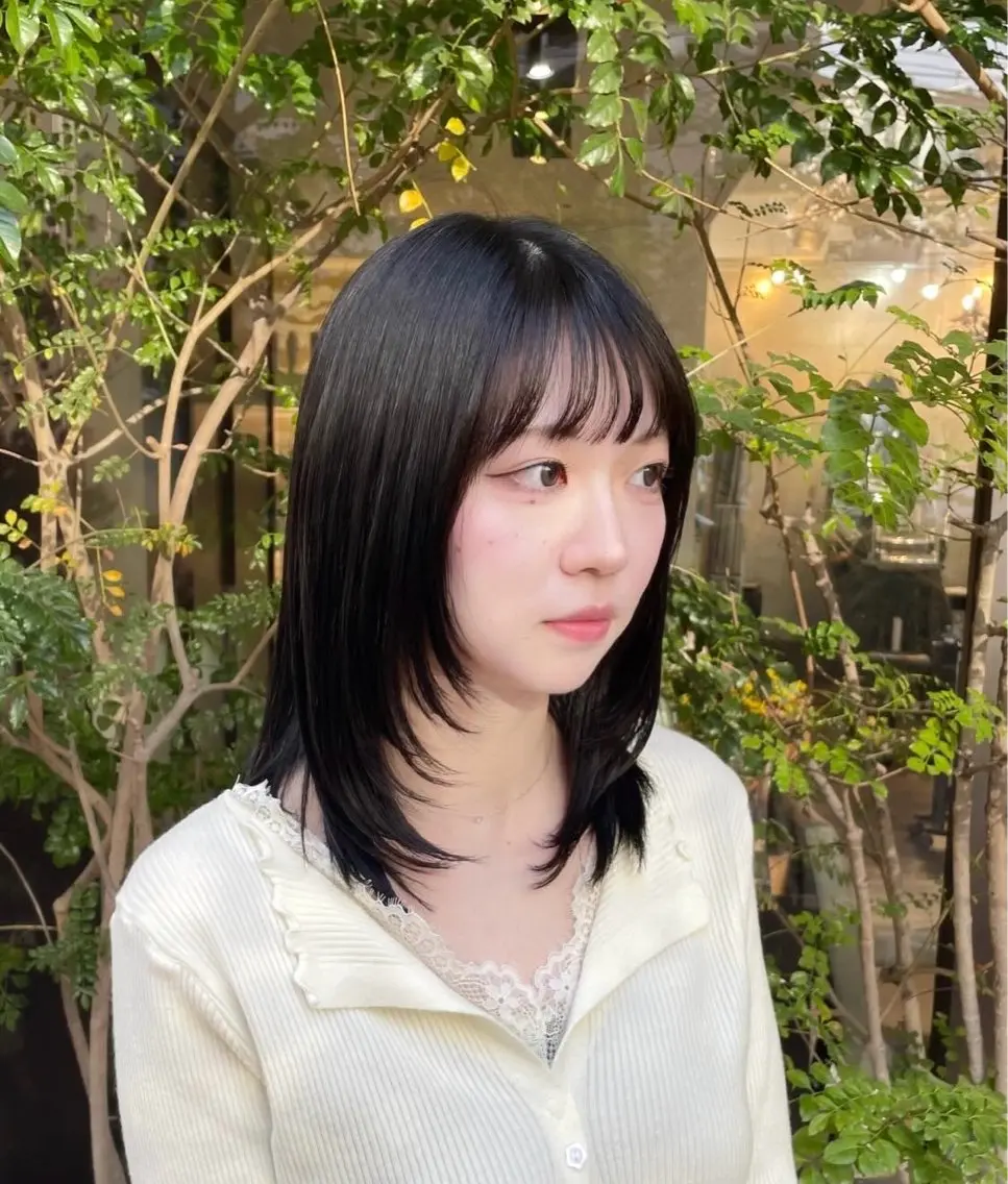 【ミディアム​〜​ロング限定】顔周りレイヤー✨️の写真