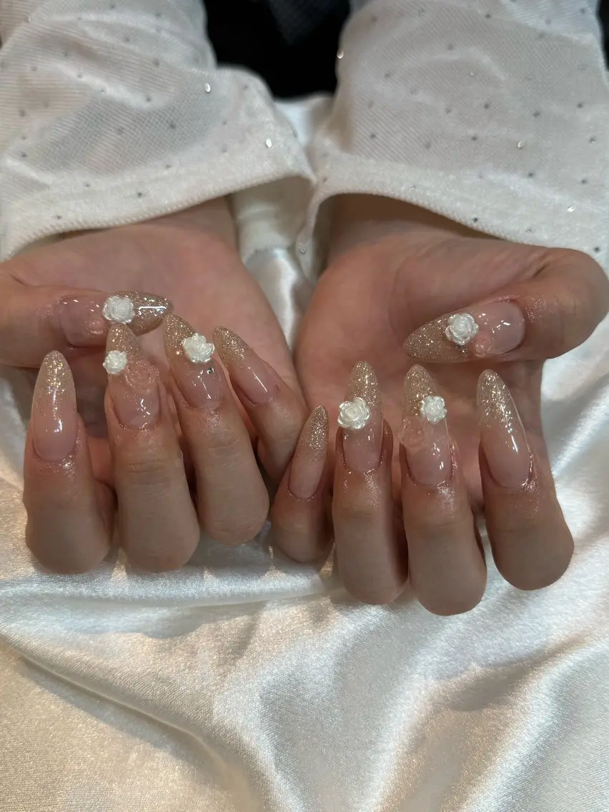 ネイル ハンドネイル 藤井 里緒奈のネイルデザイン
