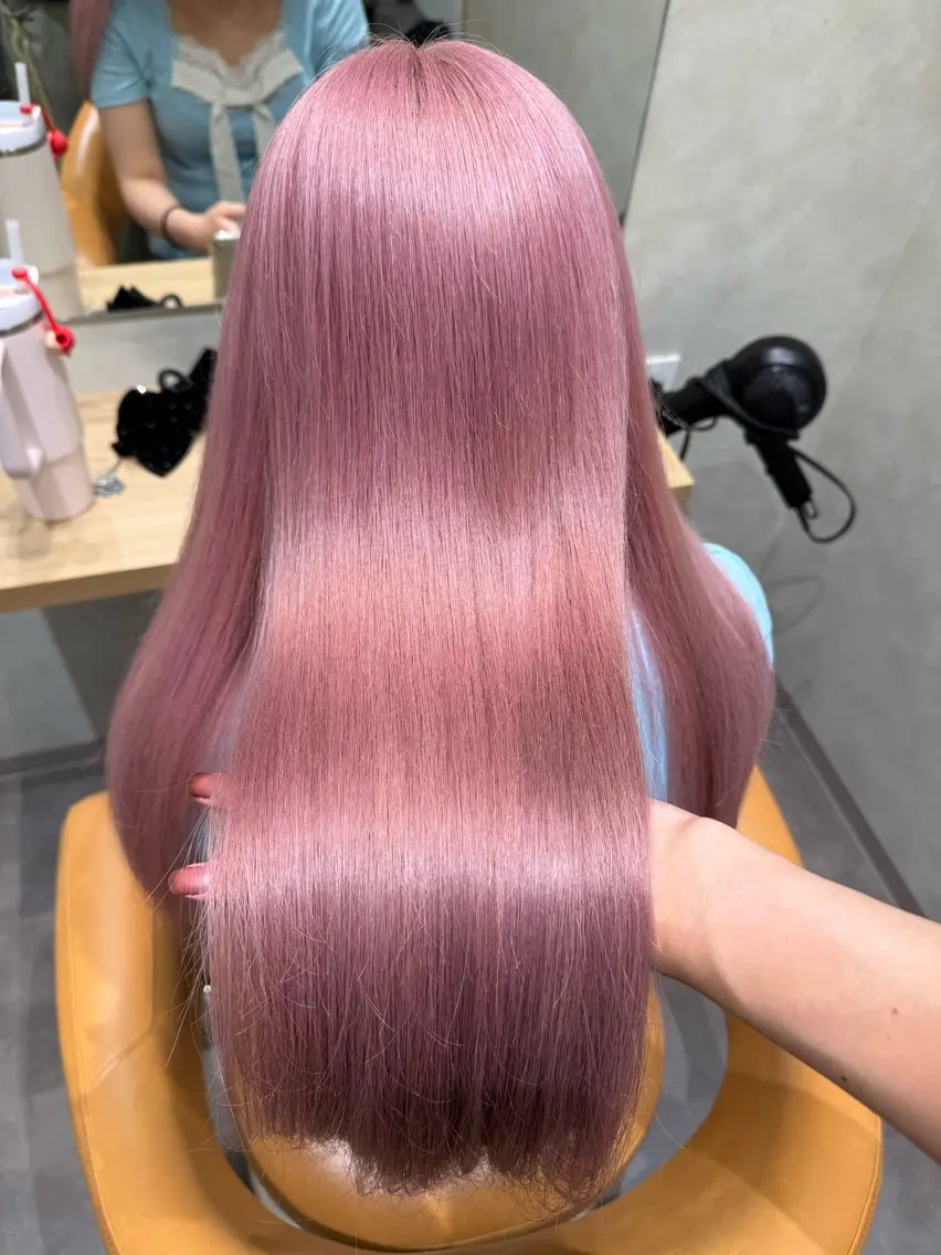カラー ヘアカラー 𝐚𝐢𝐫𝐢 /ブリーチカラー🎀のヘアスタイル