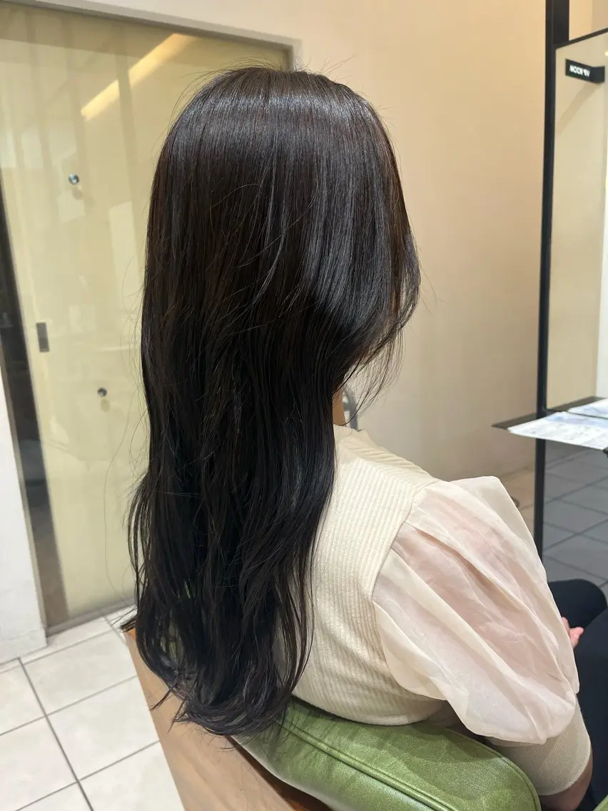ロング カラー ヘアカラー 中村 彩奈のヘアスタイル