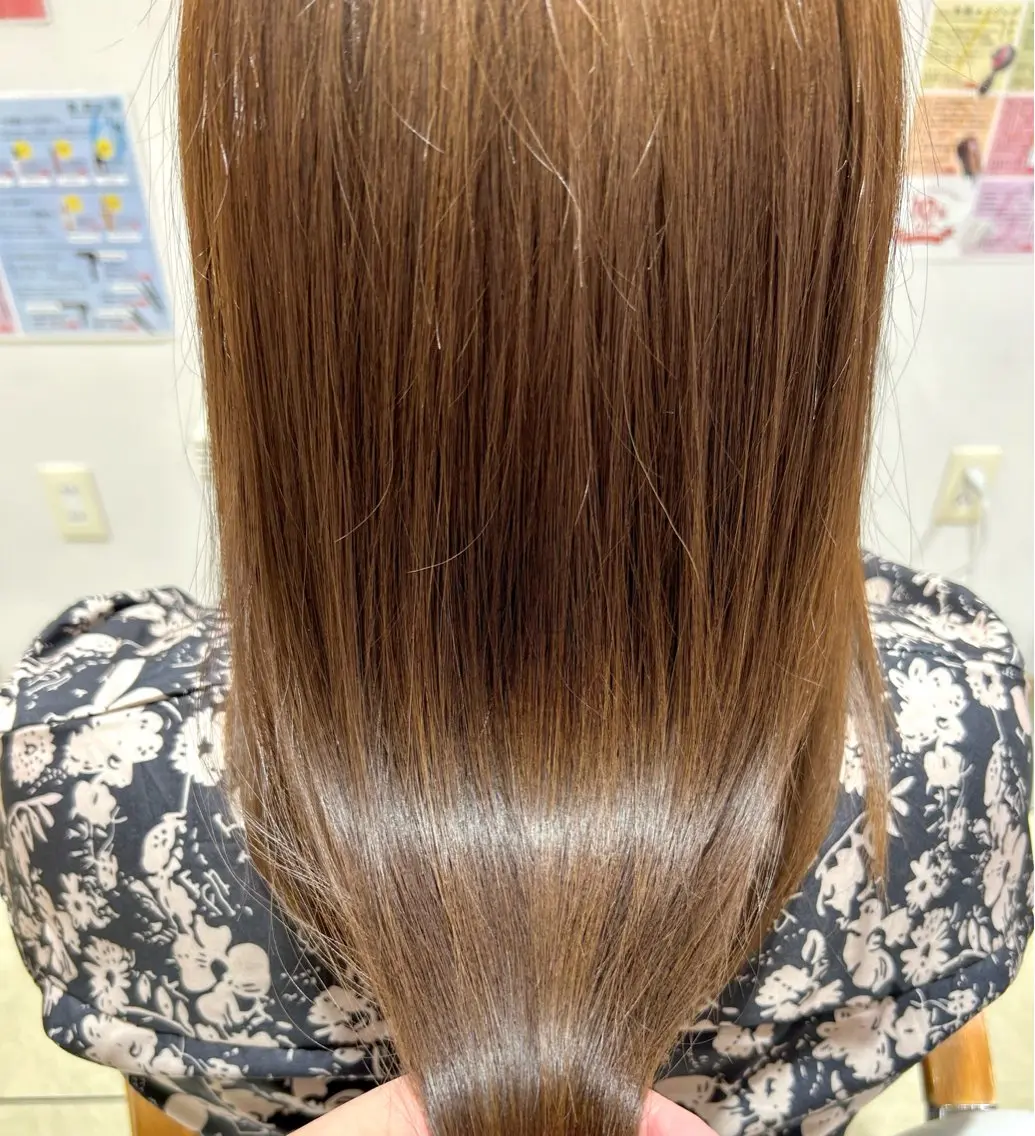 ロング カラー 🩷愛咲🩷レイヤー /透明感カラーのヘアスタイル