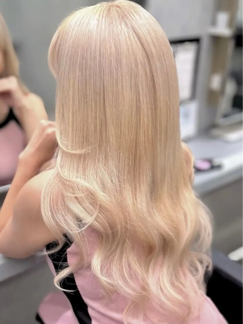 ロング ヘアカラー 【elyts】 𝑲𝑶𝑼𝑲𝑰のヘアスタイル