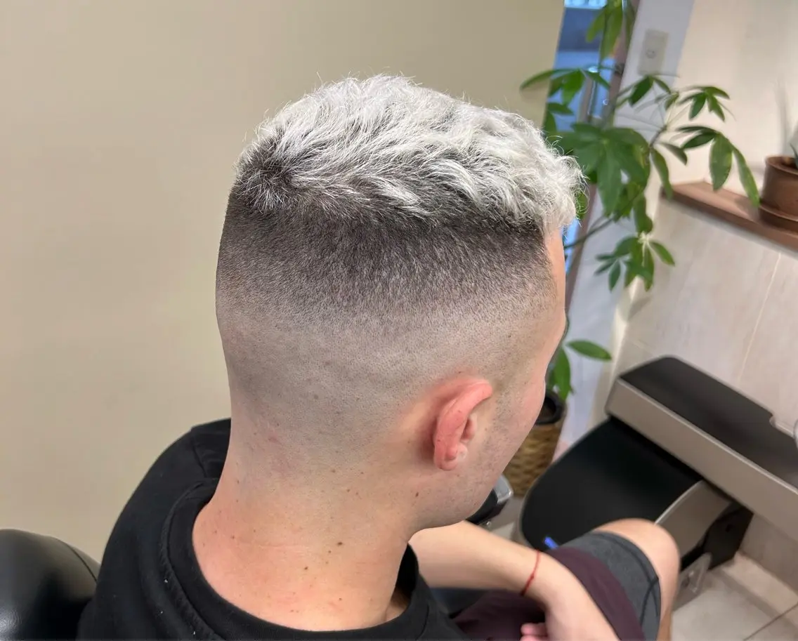 ショート メンズ フェードカット スキンフェード 新宿メンズカット✂︎ 能戸蒼生💈のヘアスタイル