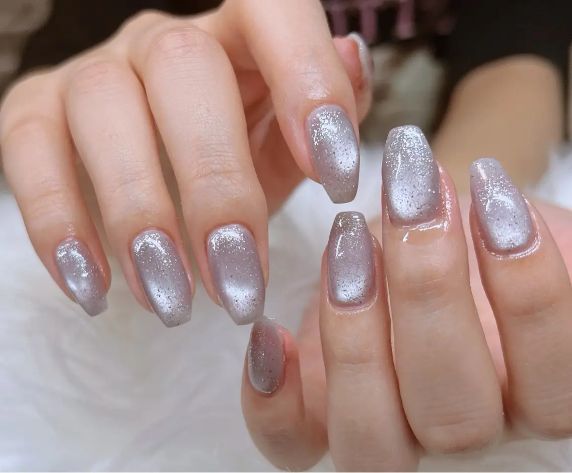 ネイル フットネイル フレンチネイル キラキラネイル 韓国ネイル ロングネイル Lee _nailのネイルデザイン