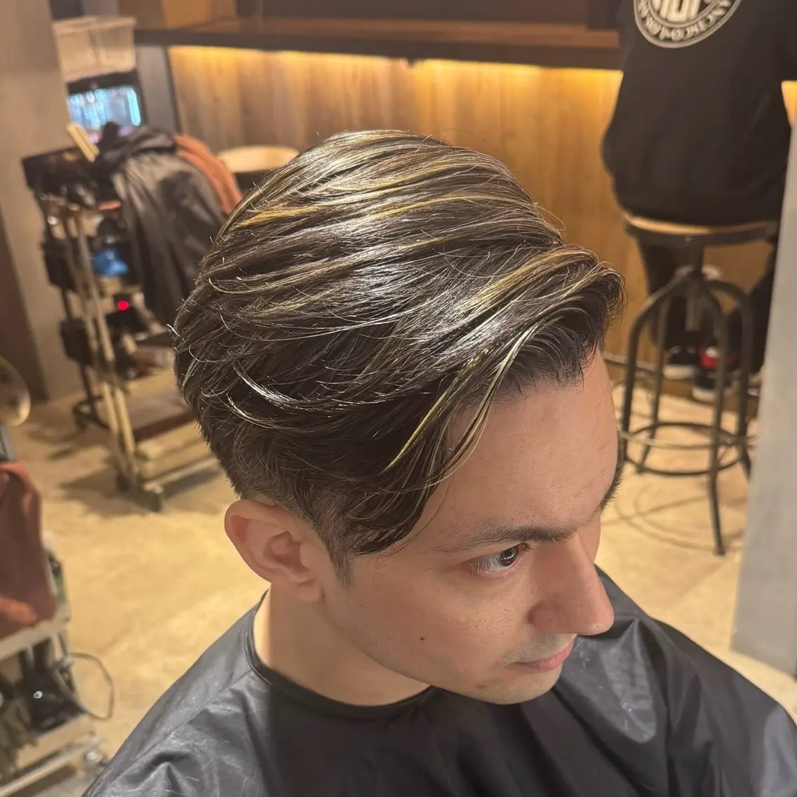 カラー メンズ メンズハイライト ハイライトカラー reeed konnoのヘアスタイル