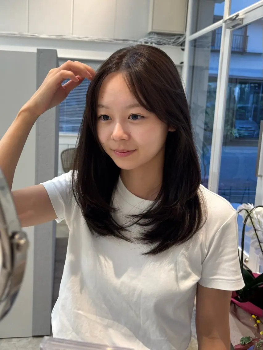 セミロング カラー カット ヘアカラー トリートメント enif ヤマグチアツコのヘアスタイル
