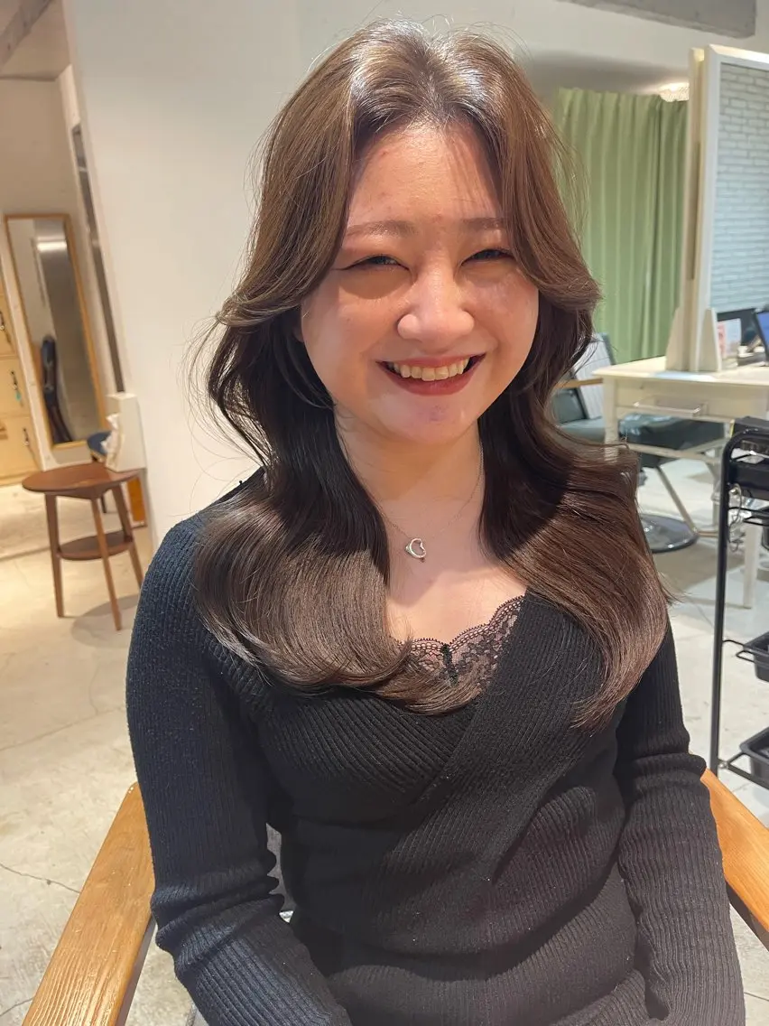 セミロング 韓国風ヘア レイヤーカット レイヤーカット 小山 悠のヘアスタイル