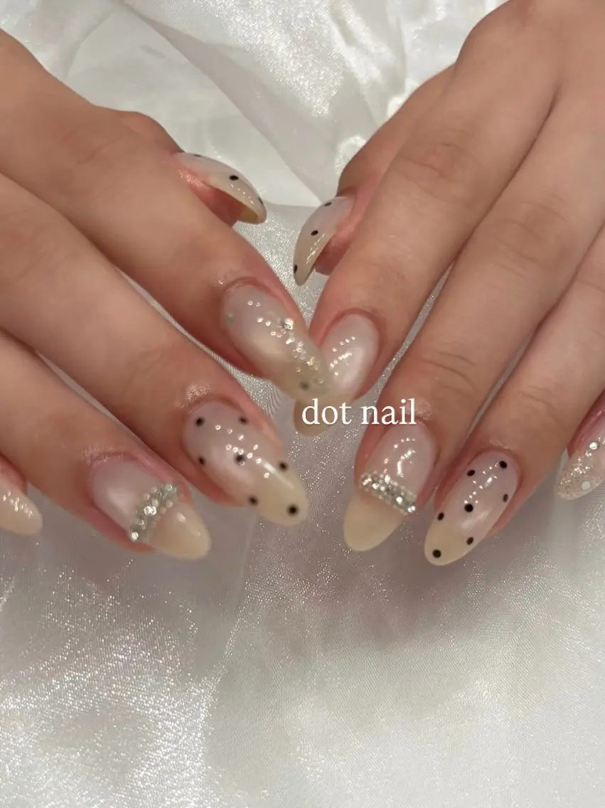 ネイル ドット ハンドネイル nailst Coco.˖⋆🎀゜のネイルデザイン