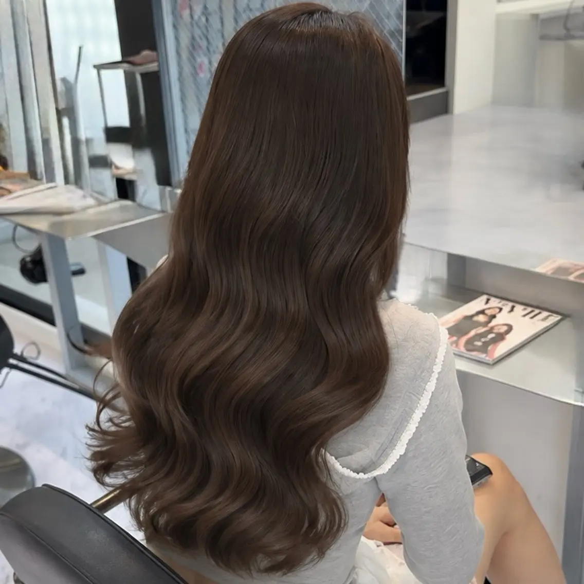 ロング チョコレートブラウン 韓国風ヘア ロング ワンホンヘア カット ヘアカラー トリートメント 🤍髪質改善 🤍透明感カラー🤍のヘアスタイル