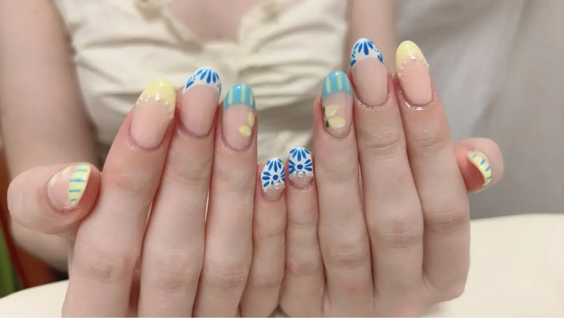 ネイル mano nella manoのネイルデザイン