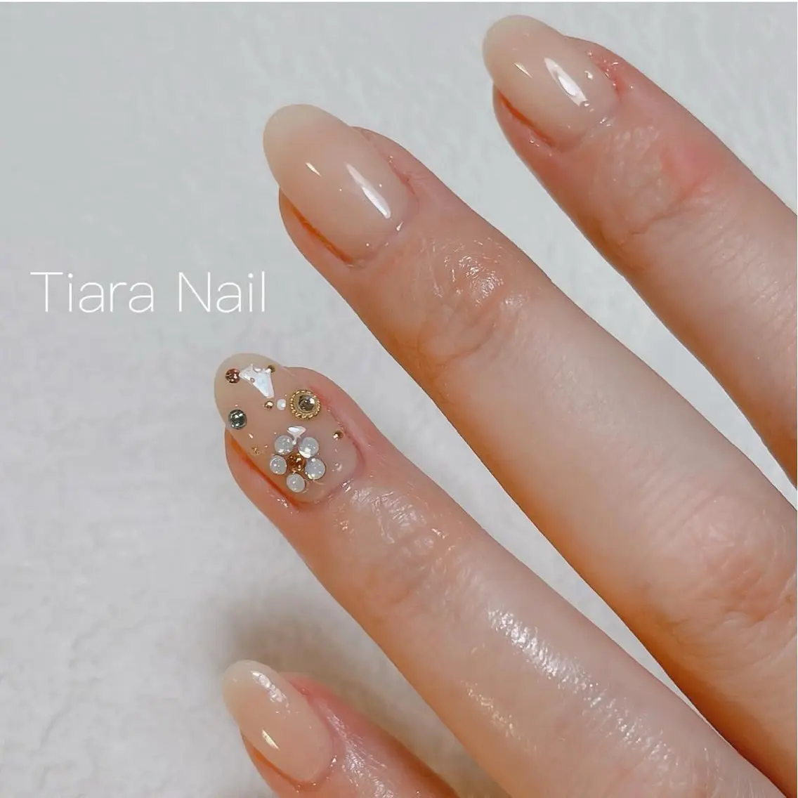 ワンカラー🩷1本アート付き（オフなし）の写真