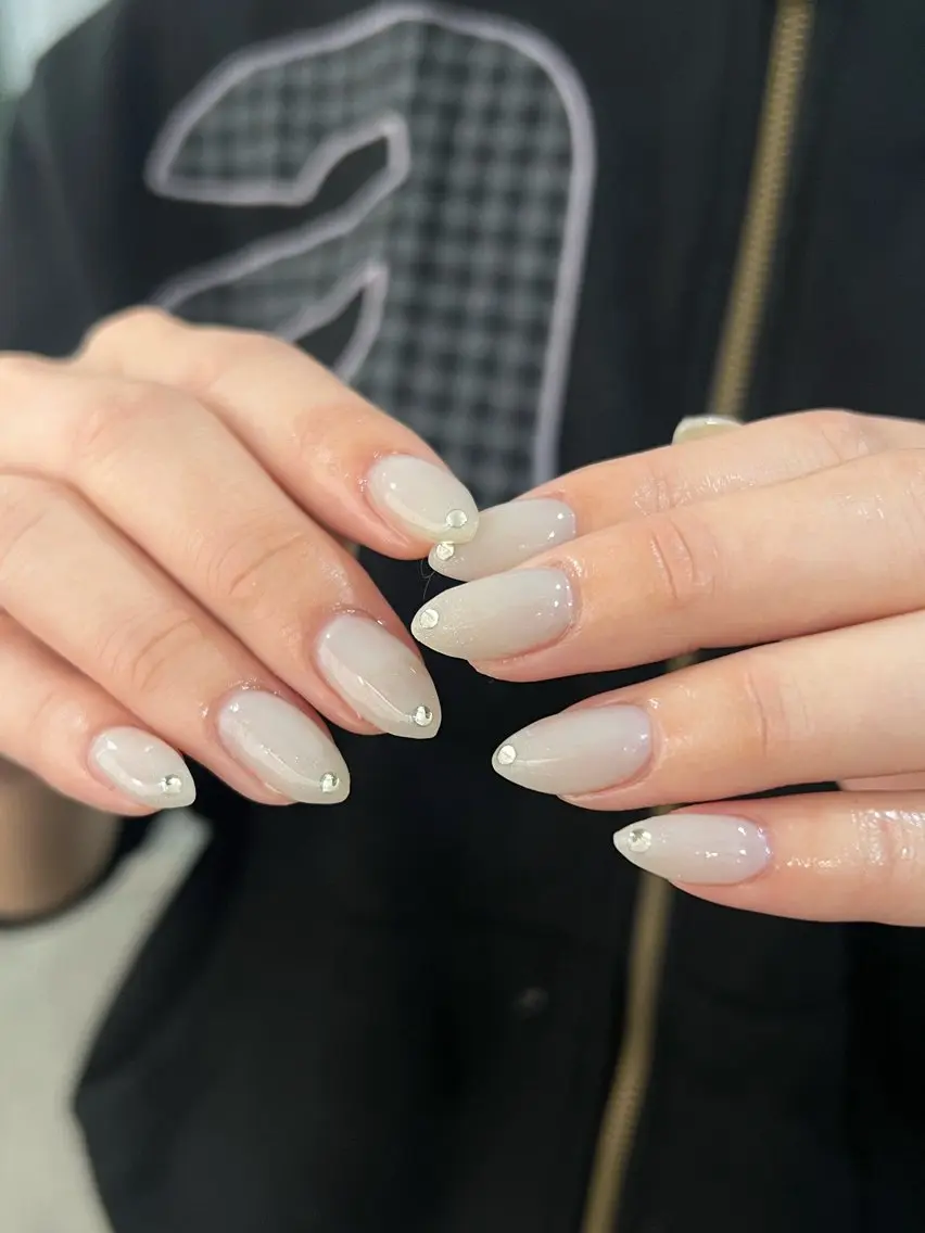 ネイル ハンドネイル Hata nail 🎀個性派ニュアンスのネイルデザイン