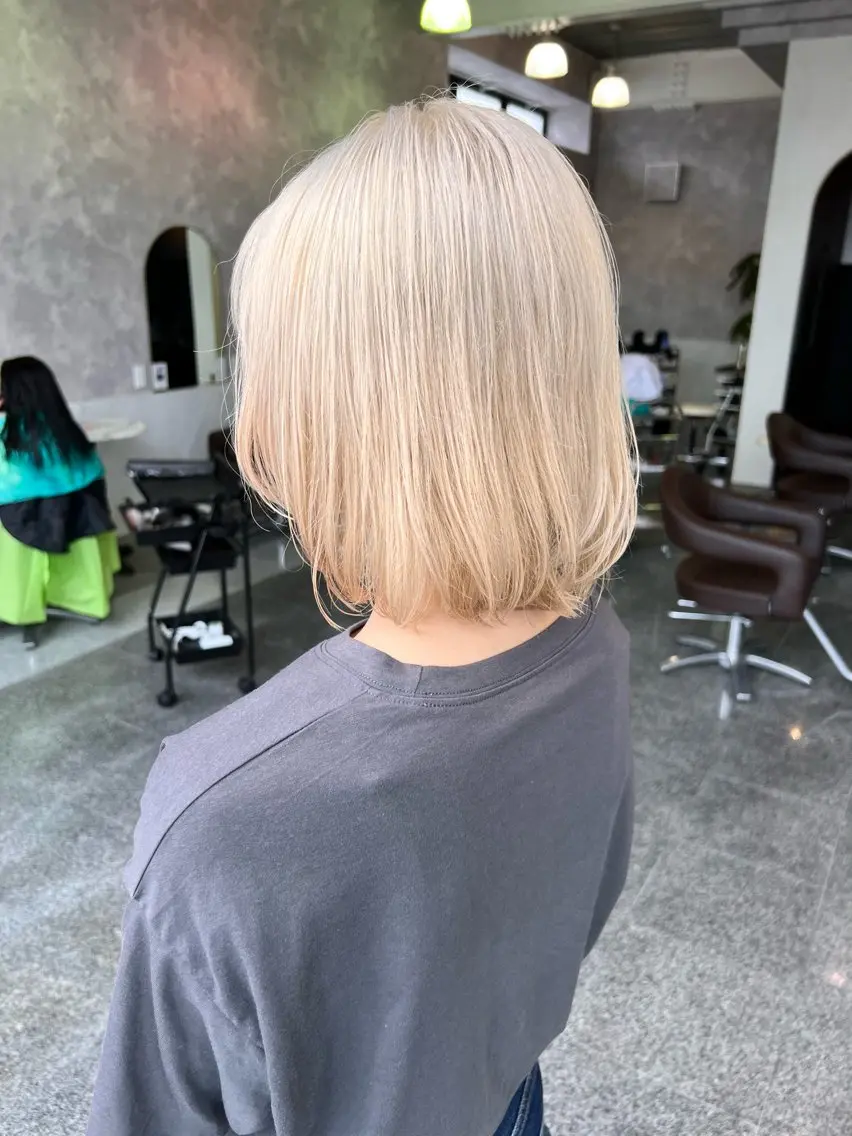 ショート カラー ブロンド ホワイトブロンド カット ヘアカラー トリートメント Oops旧TABOO 早野太郎のヘアスタイル