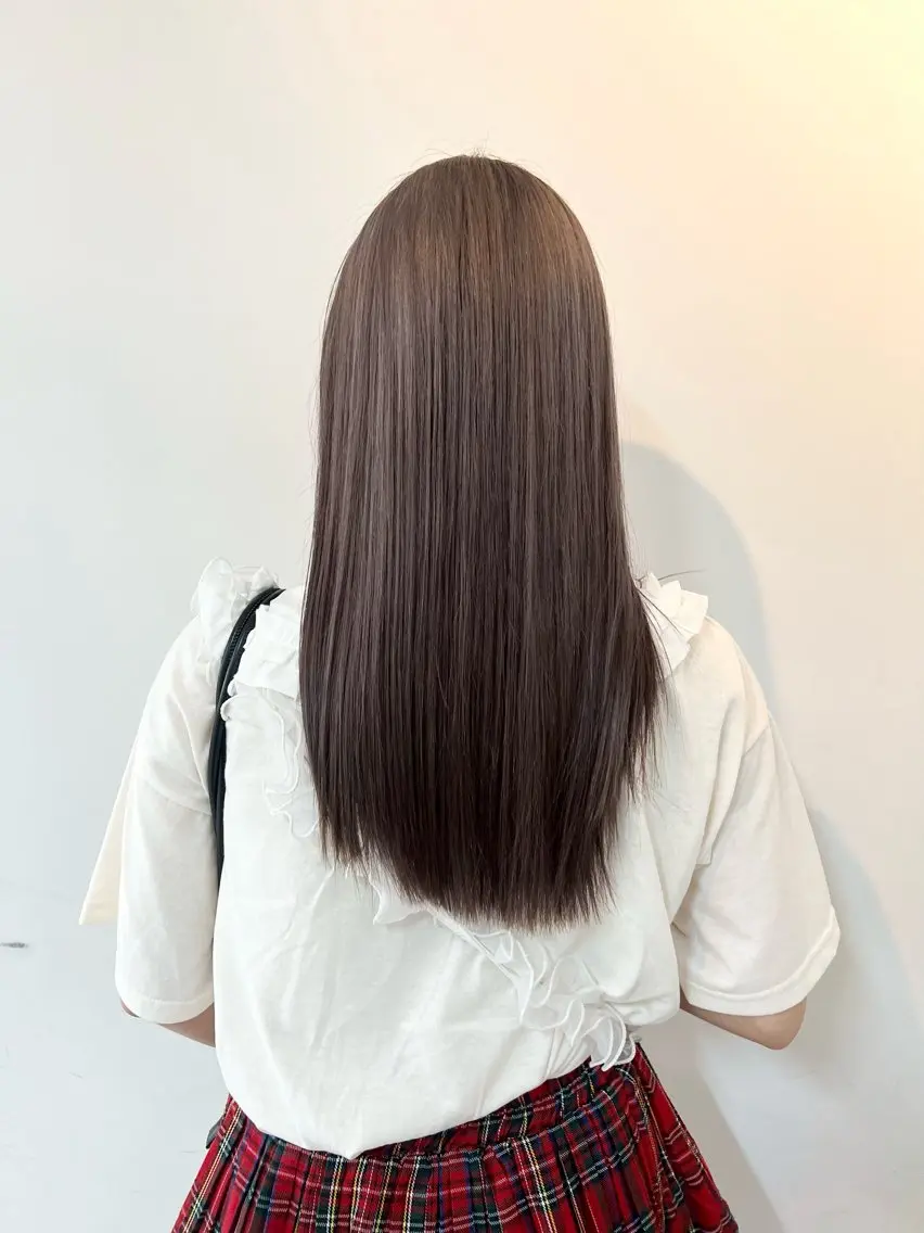ロング カラー グレージュ ラベンダーカラー ラベンダーグレージュ ラベンダーグレー マツウラ サキミのヘアスタイル