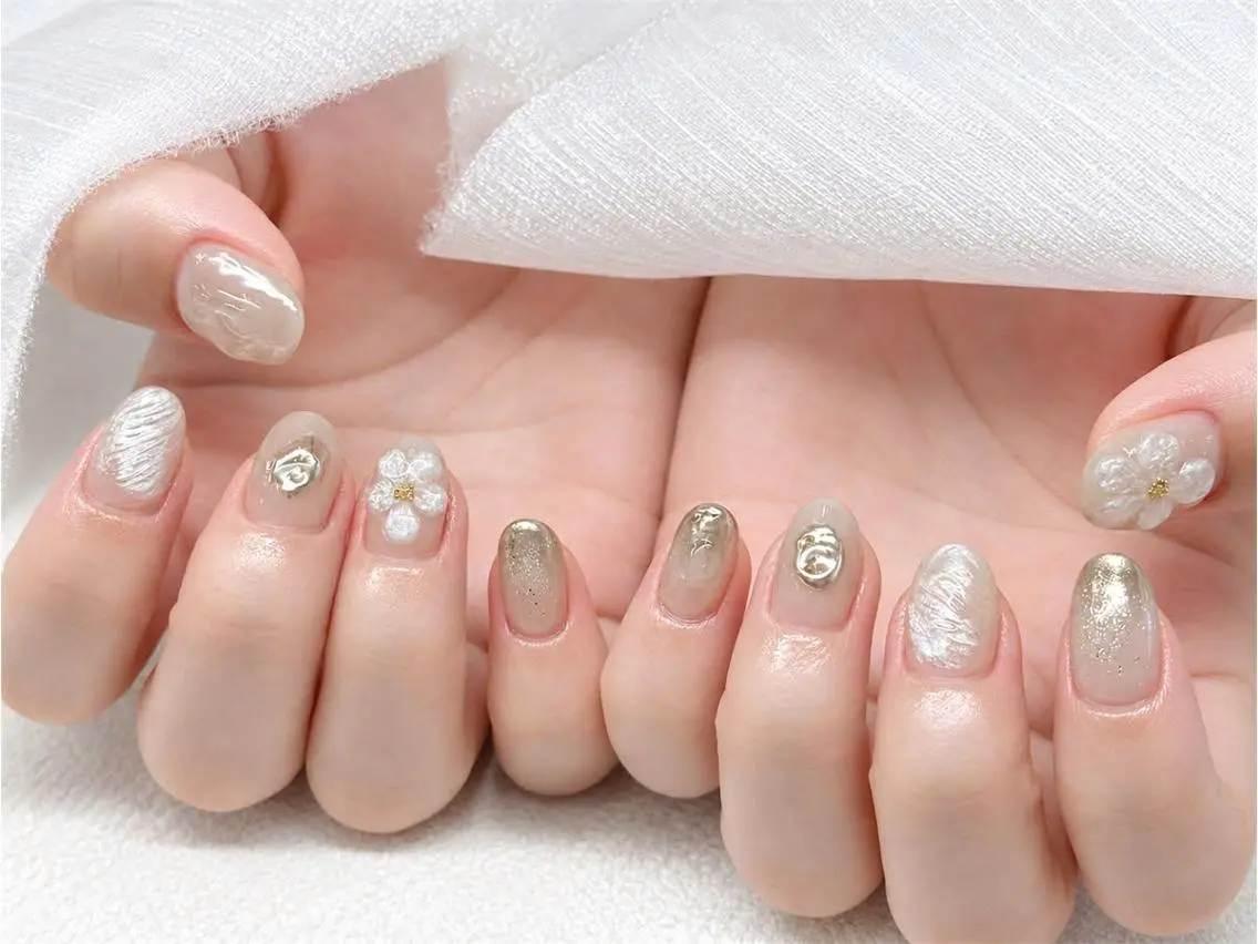 ネイル オーロラネイル ブルー チークネイル 長さ出し フットネイル ハンドネイル NAILS168 池袋西口駅前店のネイルデザイン