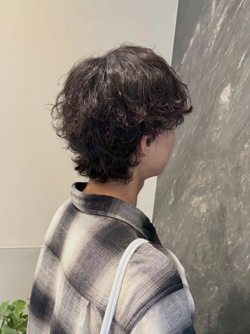 パーマ メンズ 優菜🎀メンズパーマ /ハイトーンカラーのヘアスタイル