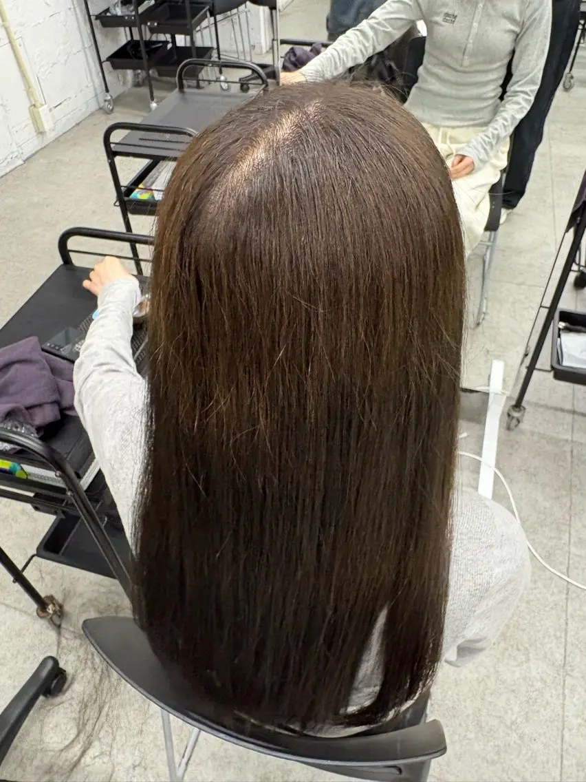 カラー 透明感カラー🫧 EMAのヘアスタイル