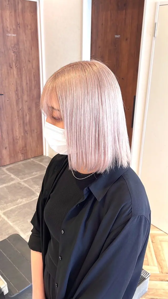 カラー misaki /ハイトーンカラーのヘアスタイル
