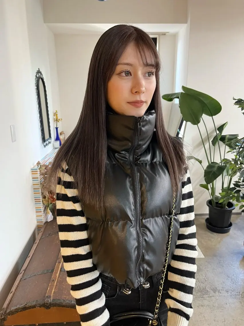 セミロング カラー ブリーチ ブラウンカラー 透明感カラー ブリーチなしカラー カット ヘアカラー トリートメント 🩷ハイトーン透明感 レイヤー🩷ユリカのヘアスタイル