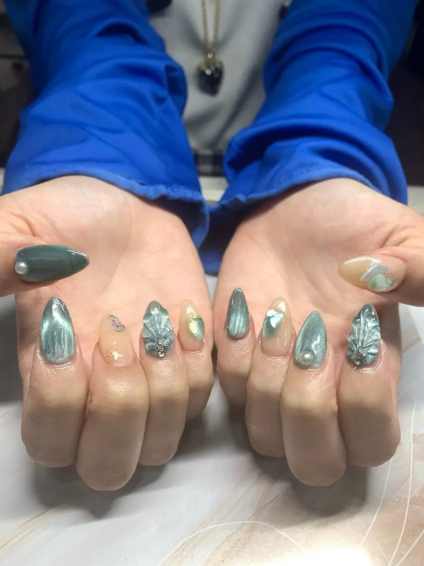 ネイル フレンチネイル ジェルネイル 韓国ネイル マグネットネイル マグネットフレンチ akina nailsのネイルデザイン
