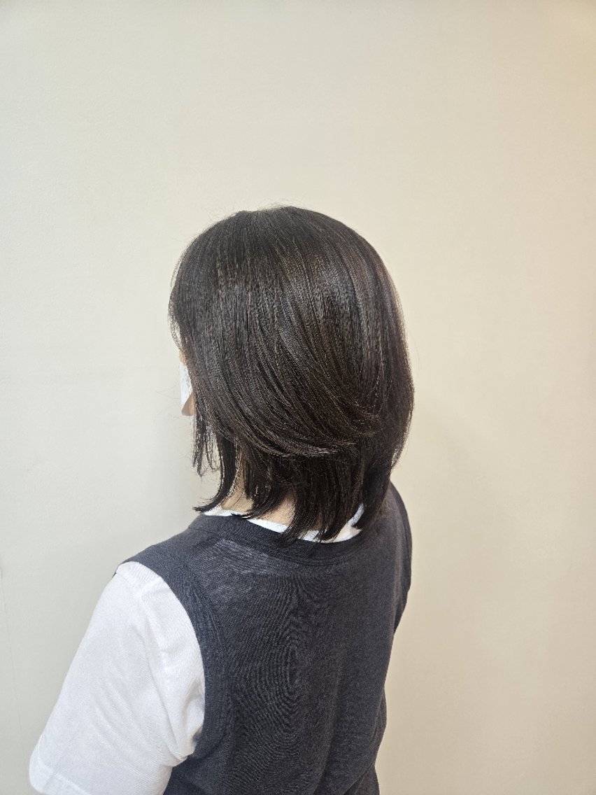 ミディアム レイヤーカット 稲島 弘子のヘアスタイル