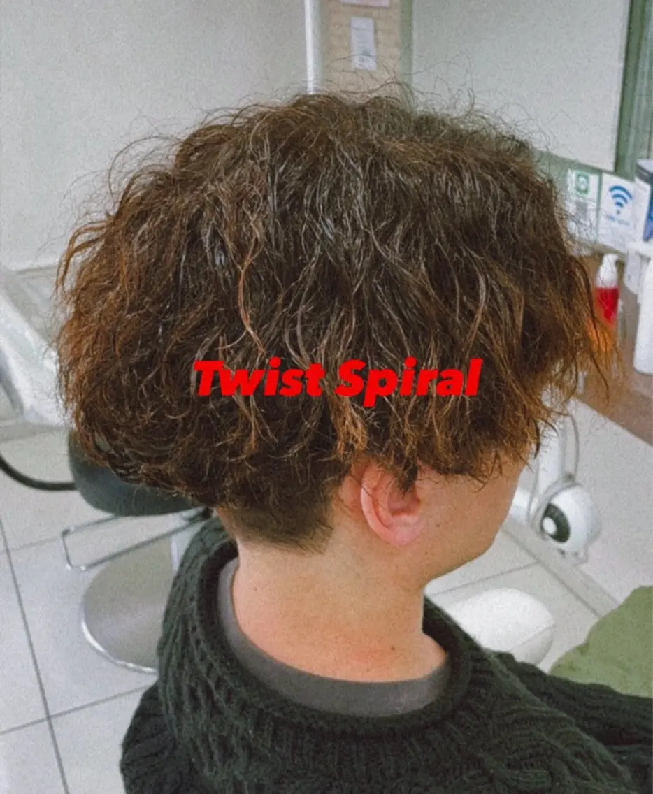 パーマ メンズ カット パーマ Yugaメンズパーマ /フェードカットのヘアスタイル
