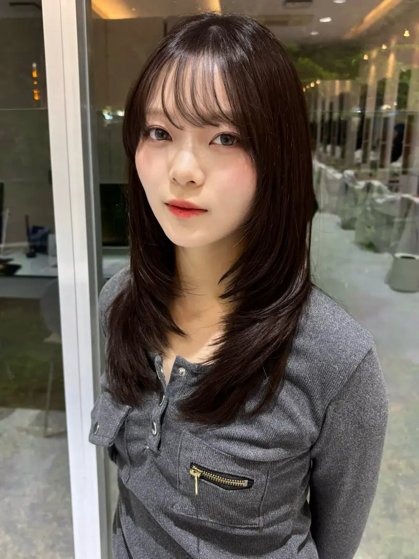韓国風レイヤーカットの写真