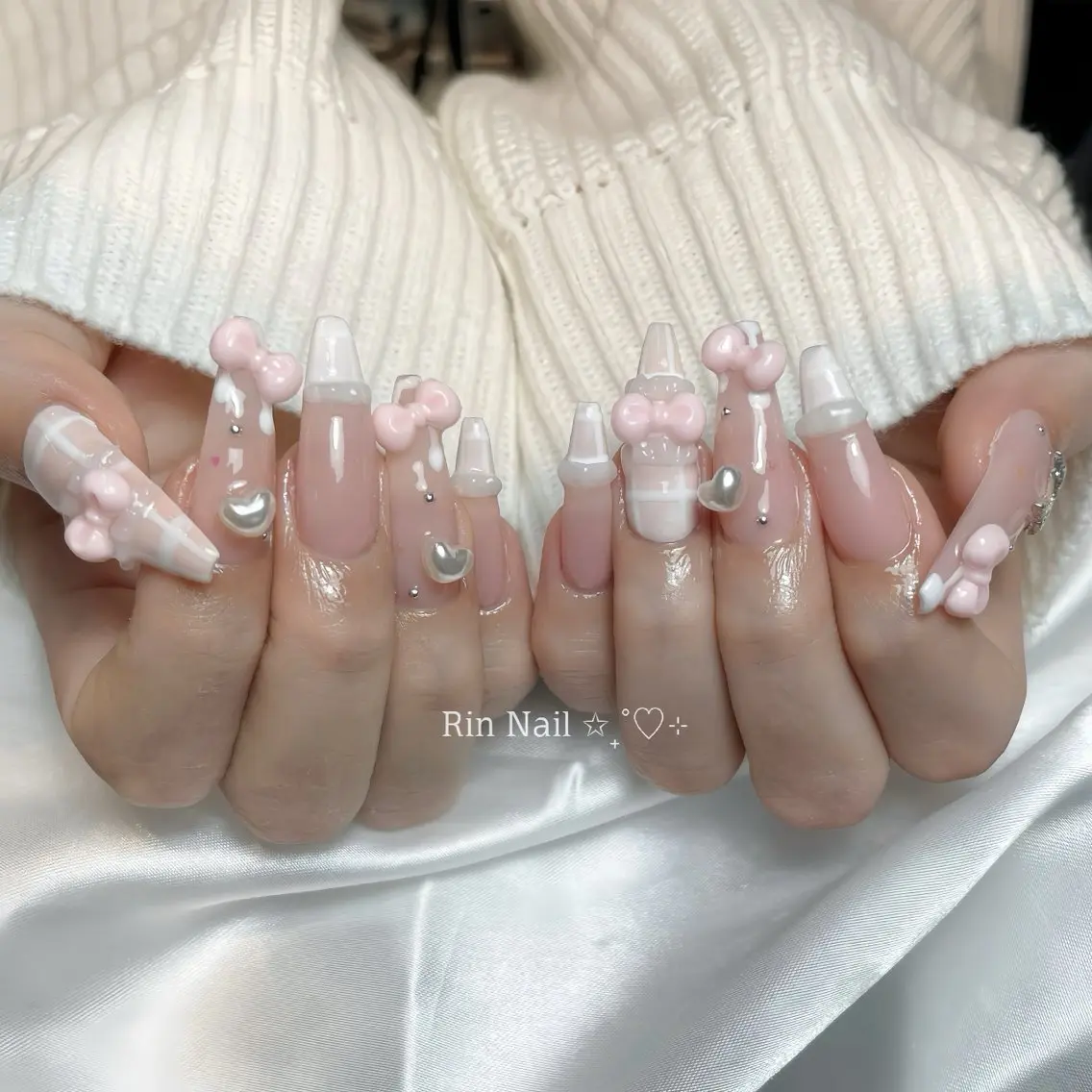 ネイル アートネイル チークネイル ジェルネイル ロングネイル マグネットネイル ハンドネイル Rin Nail 新大久保店のネイルデザイン