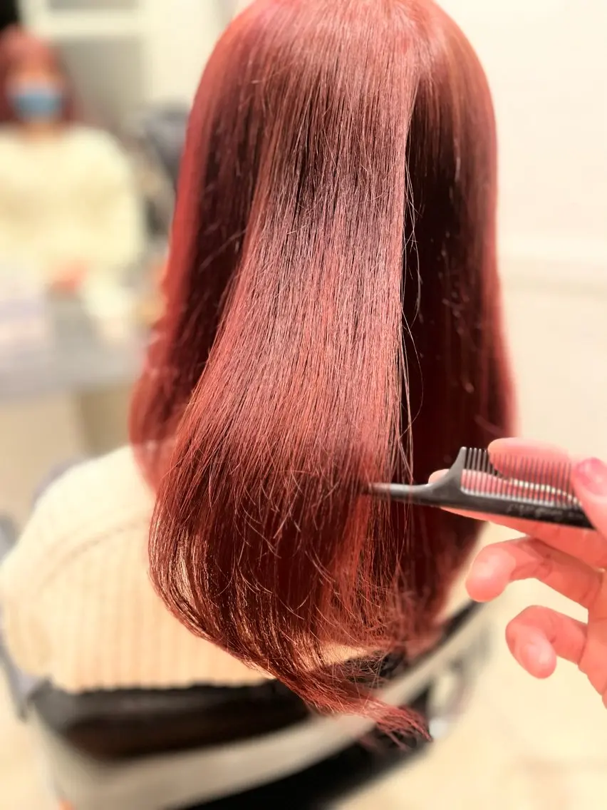 セミロング カラー ブリーチ 透明感カラー ブリーチなしカラー 髪質改善 トリートメント 【ただの天才 🎨】のヘアスタイル