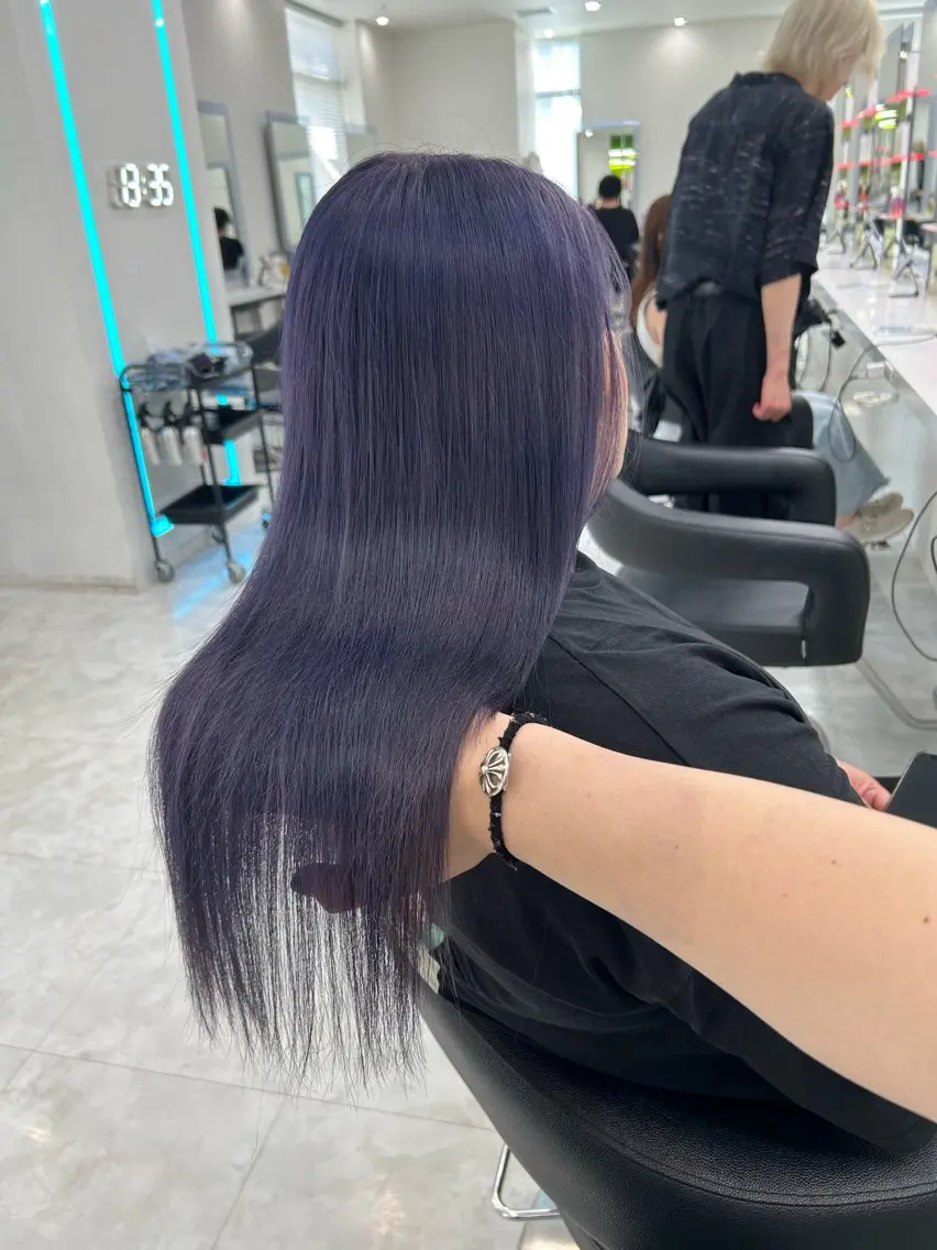 ロング カラー ヘアカラー トリートメント ヘッドスパ ヘアセット 流行りの透明感カラー ×縮毛矯正🤍ユウのヘアスタイル