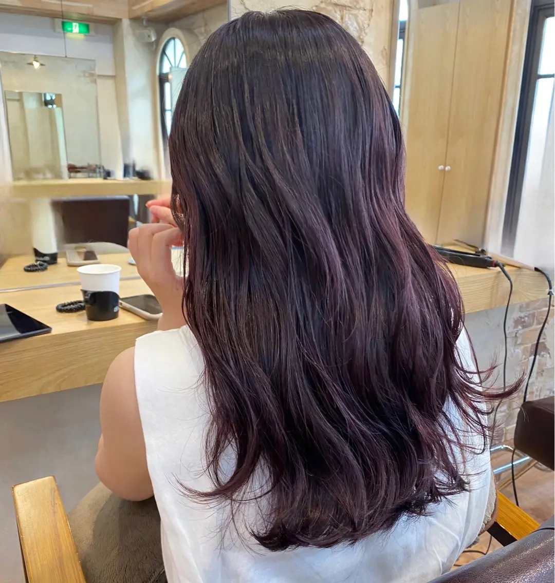 セミロング カラー カシス ピンクカラー マンツーマン 美容師💚コウブチのヘアスタイル