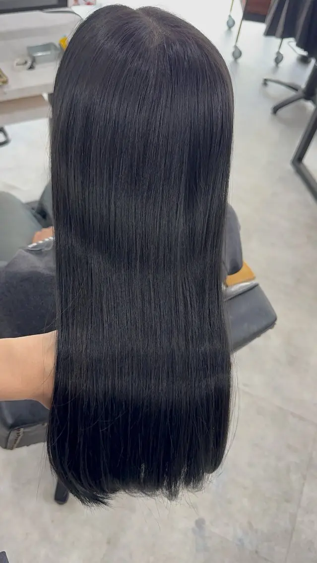 ロング カラー アッシュ アッシュブラウン ベージュカラー 黒髪 ブリーチ カット ヘアカラー トリートメント 赤み無し柔らかカラー 【梅田】madokaのヘアスタイル