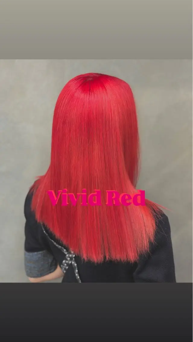 セミロング カラー レッドカラー ヘアカラー トリートメント 渋谷カットパーマ シールエクステトモヤのヘアスタイル