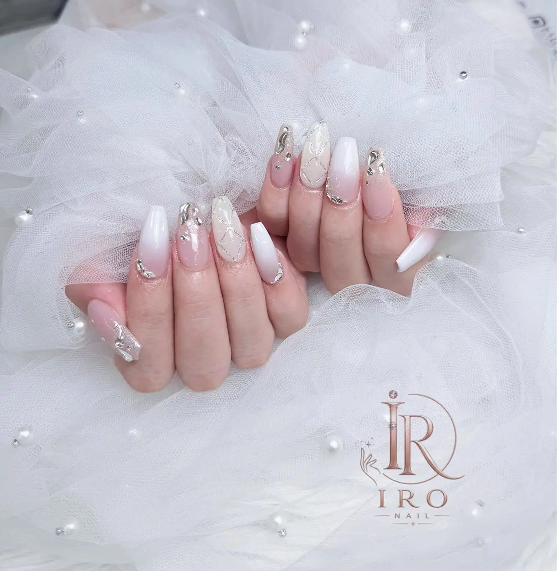 ネイル ハンドネイル IRO Nail Studioのネイルデザイン