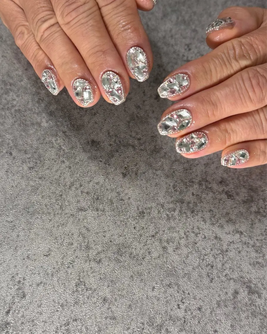 ネイル ハンドネイル ハンドケア m-nail 🌙minamiのネイルデザイン
