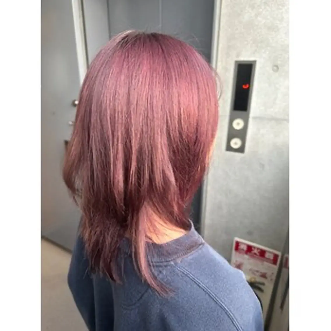 カラー toiro横浜 YUJIのヘアスタイル