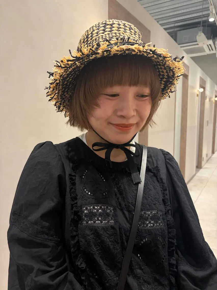 ミディアム カラー カット ヘアカラー 砂原 ひよりのヘアスタイル