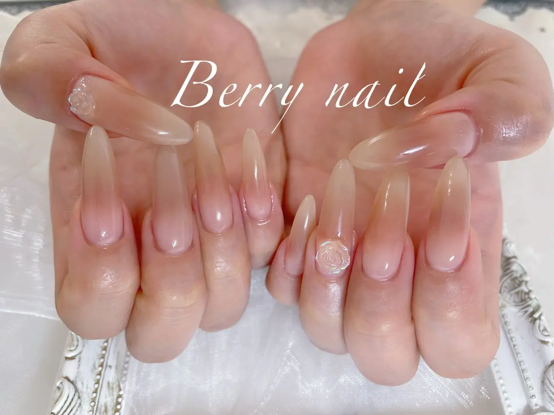 ネイル オーロラネイル チークネイル フレンチネイル ハート 韓国ネイル ハンドネイル berry nail jrネイリストのネイルデザイン
