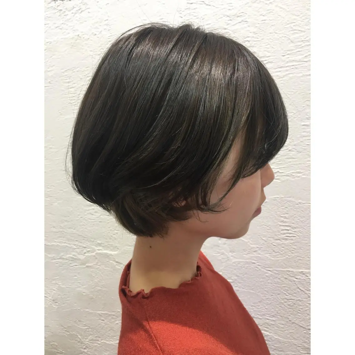 ショート カラー グレージュ インナーカラー fio マナミのヘアスタイル