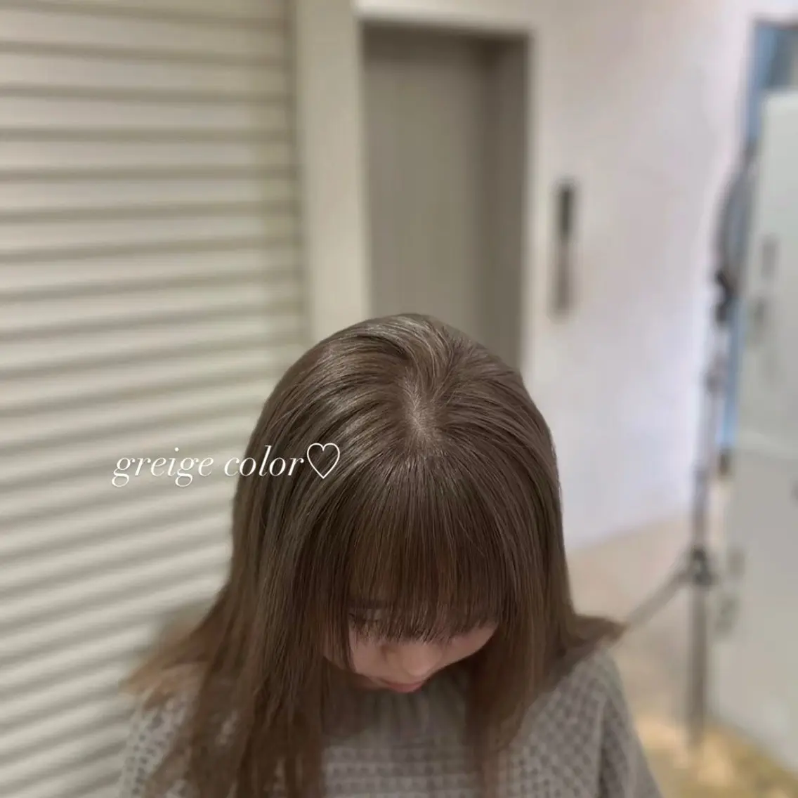 ミディアム 透明感カラー NAN AMI グレージュのヘアスタイル
